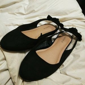 Torrid size 11W Black "Suede" Flats